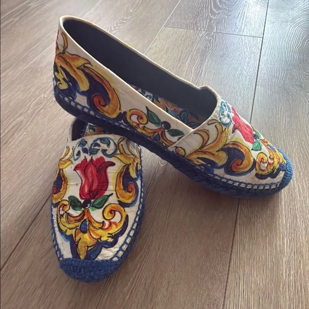 Dolce & Gabbana Espadrilles with Floral Design 39 (7.5/8)